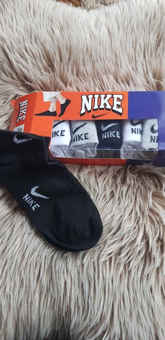 Zestaw skarpetki męskie nike 6 par nowe pudełko stopki 41 -44