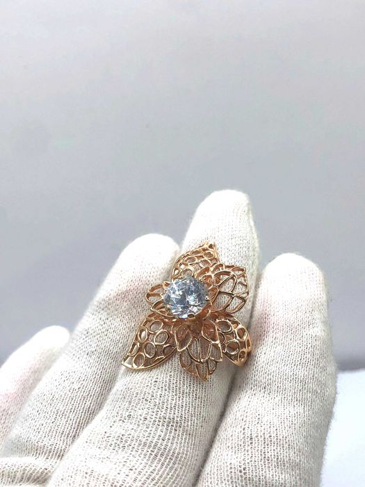 Каблучка золото 585*