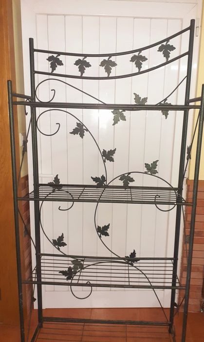 Estante com prateleiras em metal antiga 80x1.80x33 cm