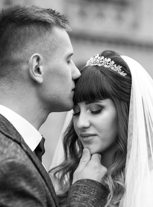 Прикраси діадема корона підвіска сережки