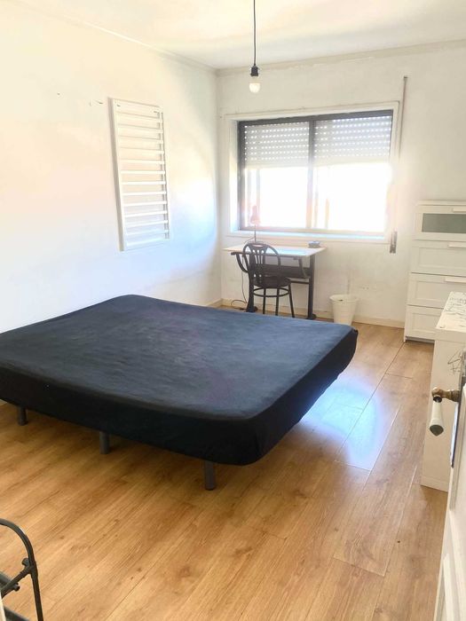 Quarto alugar cicunvalacao (Perto Hospital Sjoao).