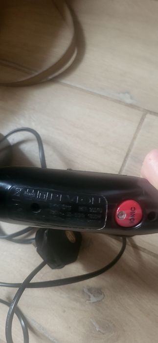 Suszarka do włosów Revlon z wyjściem uk
