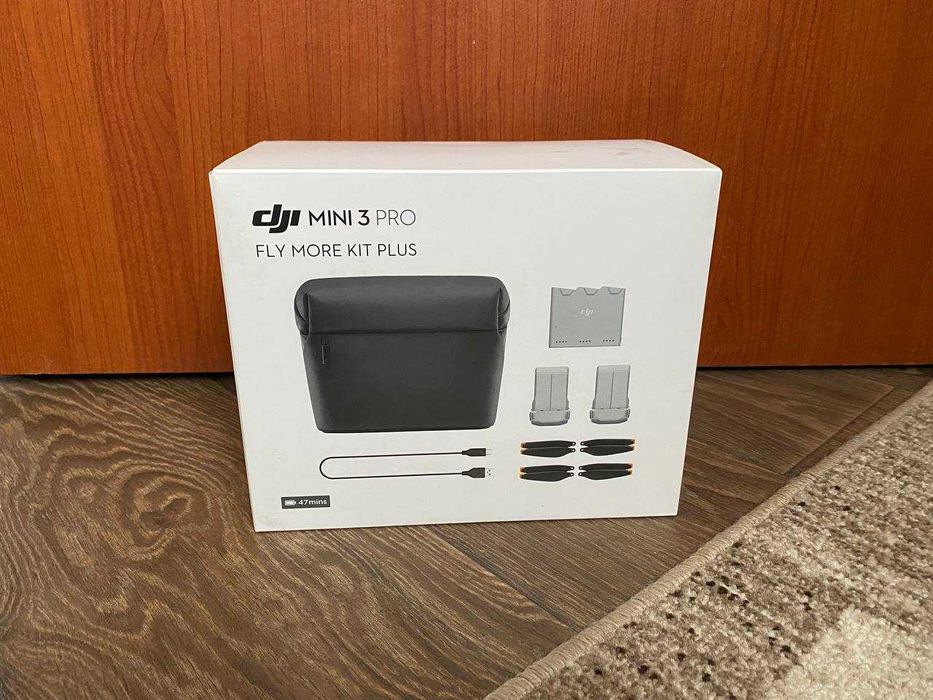 DJI MINI 3 PRO バッテリー3個　Fly more kit plus Amazon.com: Original Mini 3 Pro Fly More Kit Plus for DJI