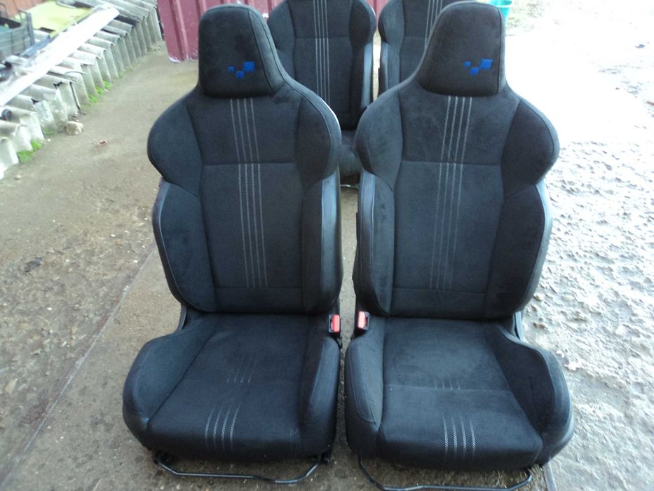 Renault Рено Меган 4 GT рекаро ковші шкіра алькантара сидіння мерс vw