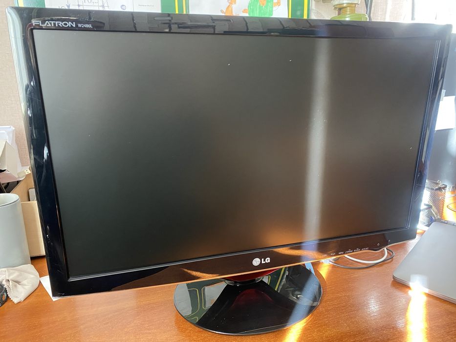 Монітор LG Flatron w2486l —24”