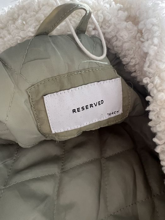 Дівоча куртка reserved