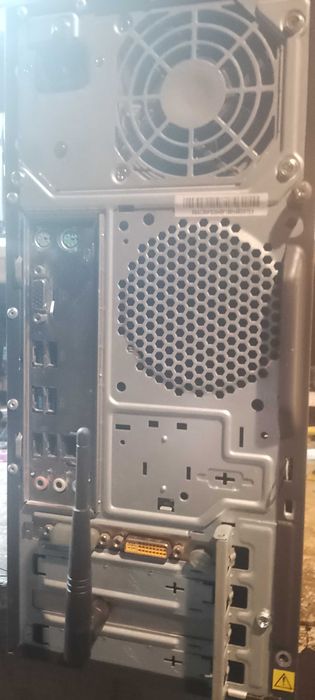 Системный блок. Шустрый Тихий. НЕ большого размера.Wi-Fi