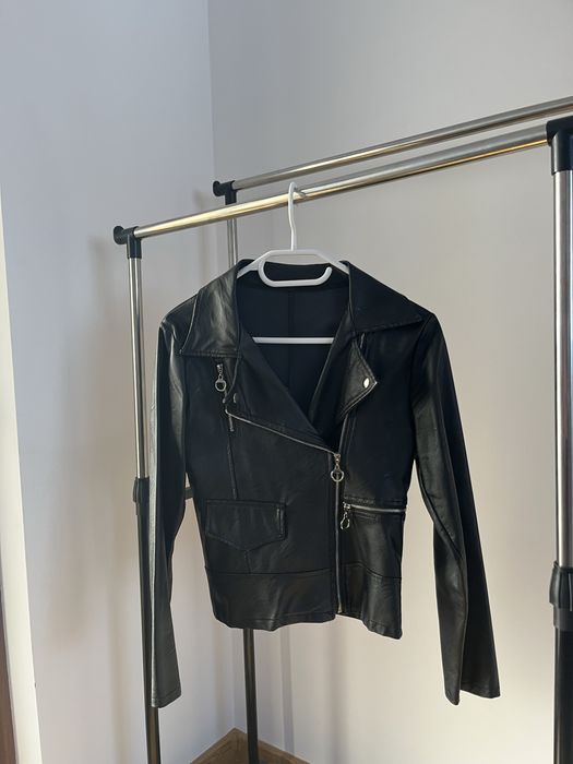 Косуха з еко-шкіри