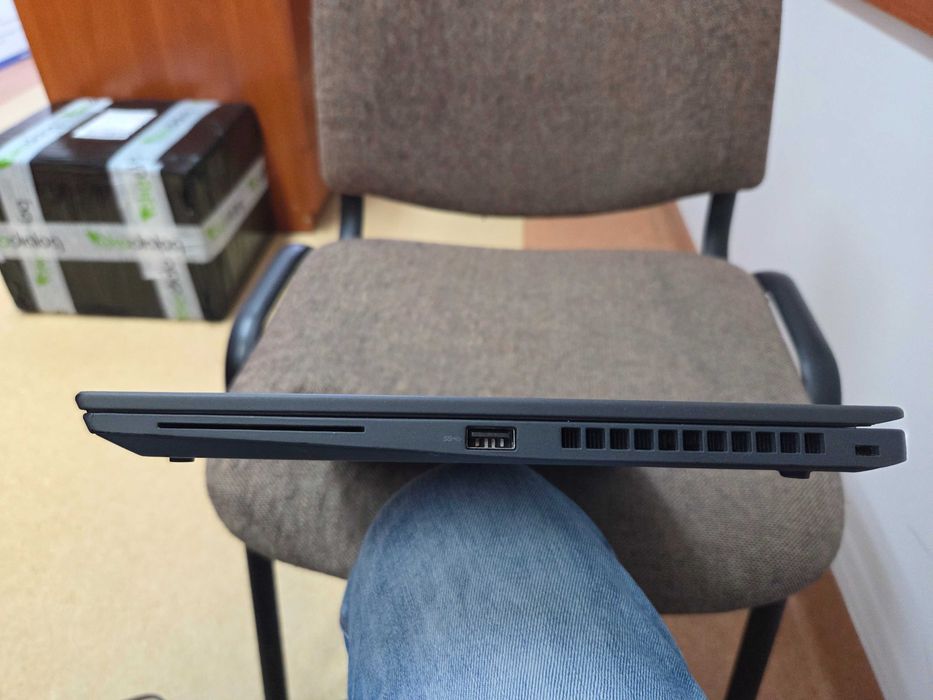 Lenovo ThinkPad T14S Gen 2 i5-1135G7 16GB 256GB SSD FHD W11P