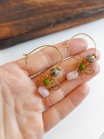 Argolas com pingentes quartzo rosa ágata