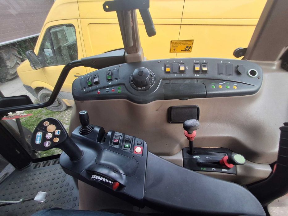 Ciągnik Case cvx 150 2003 rok