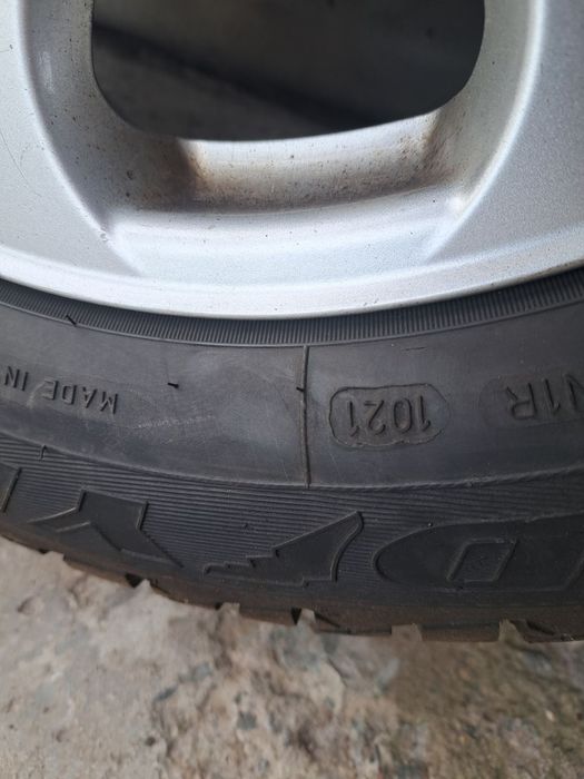 Продам колеса в зборі  резина с дисками  на Ауди  R16