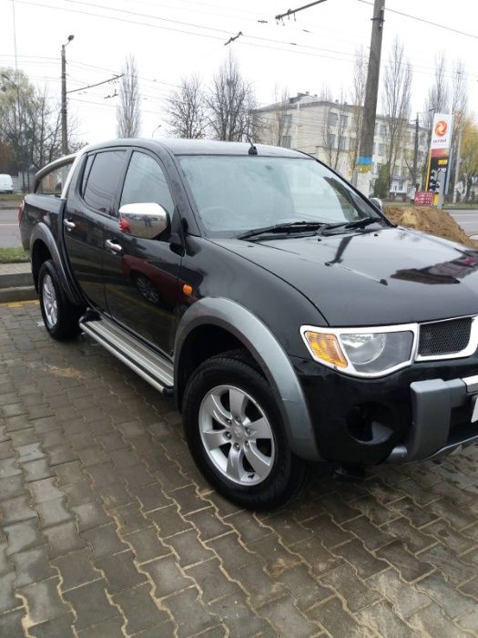 Авторозбірка кузов капот фара фонарь двері бампер Мітсубісі Л200 шрот