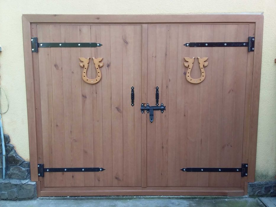 Двері в (льох, гараж, хлів)
