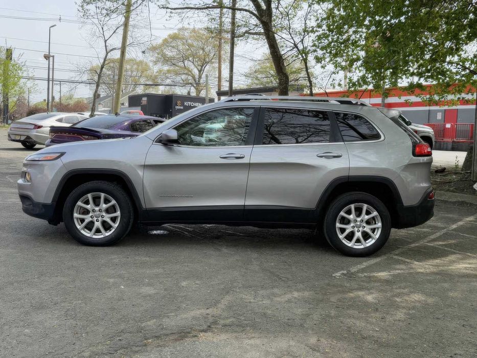 Jeep Cherokee      2015