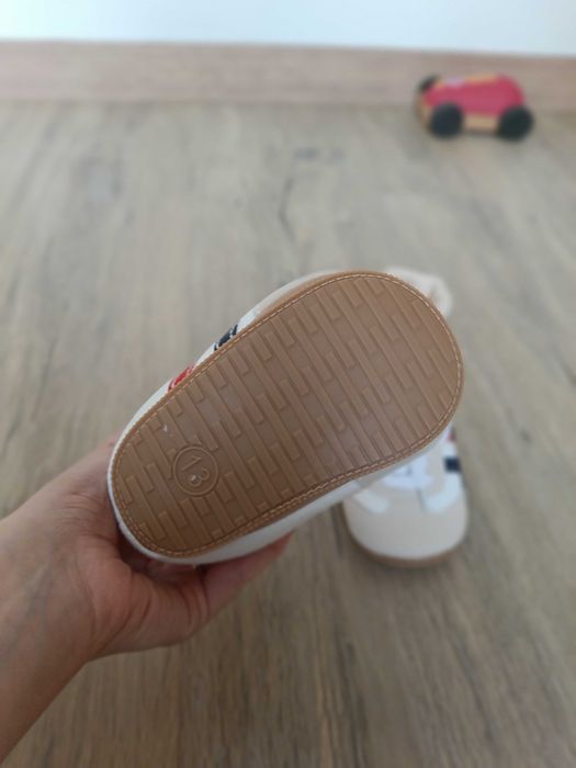Buciki niemowlęce barefoot – rozmiar 20