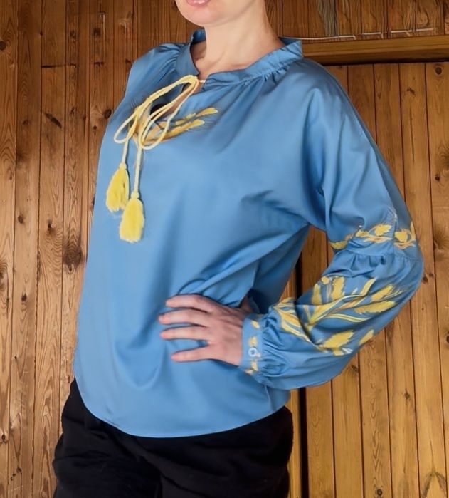 Сучасна вишиванка.