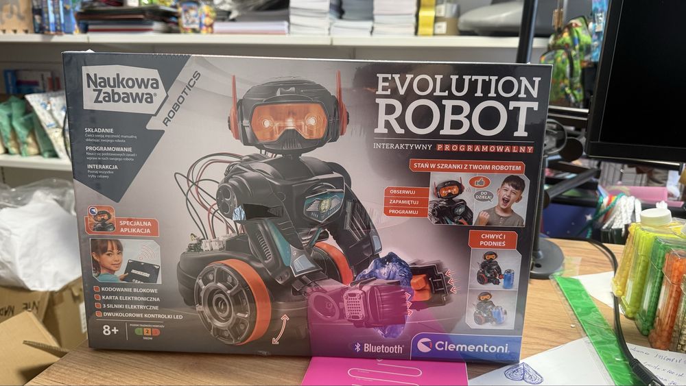 Evolution Robot – Interaktywny robot programowalny (Clementoni)