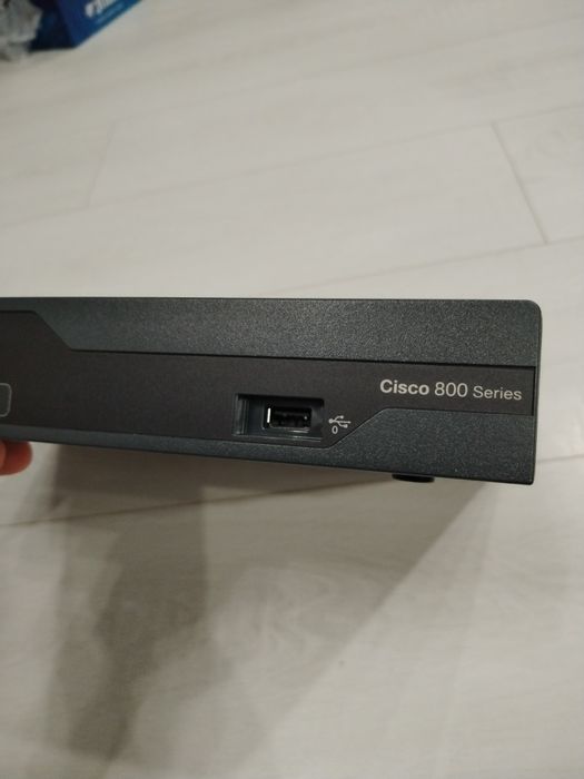 Маршрутизатор Cisco 800 Series (881)
