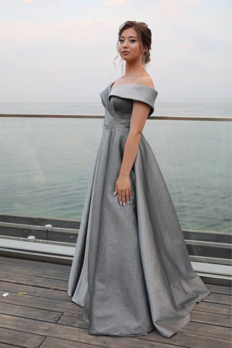 Сукня на Випускний