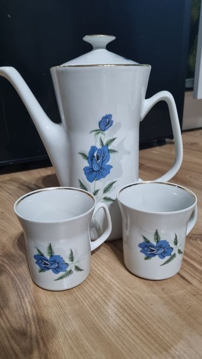 Porcelana Włocławek zestaw kawowy dzbanek kubeczki filiżanki PRL