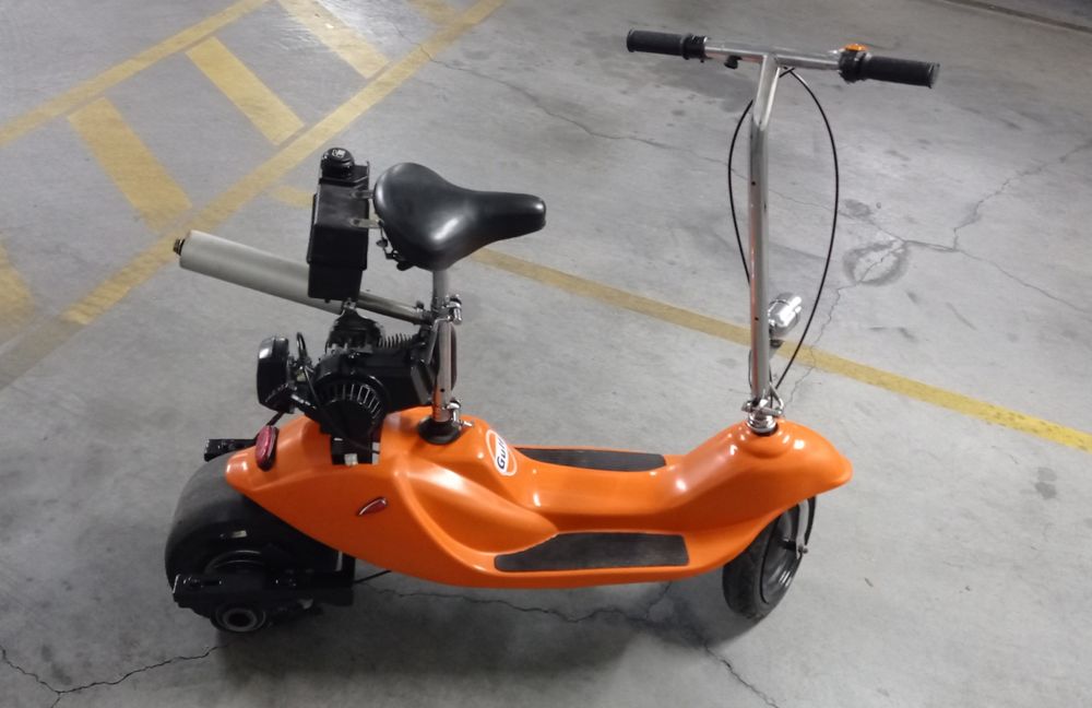 Trotinete a gasolina