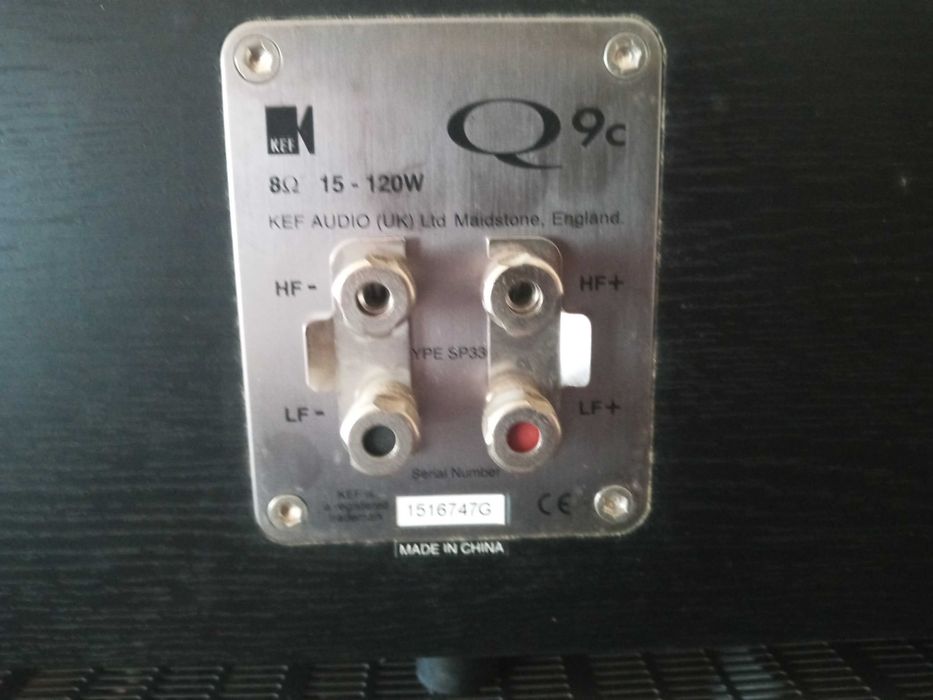 Coluna KEF Q 9C central