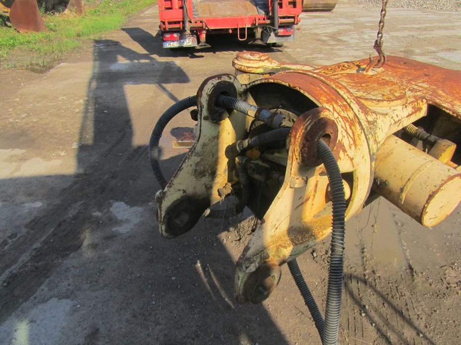 Nożyce tnąco-kruszące 2.8 t Okada obrotowe