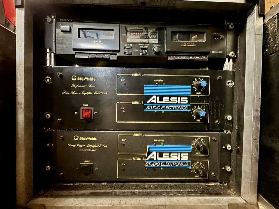 Amplificador Acustical F-7042