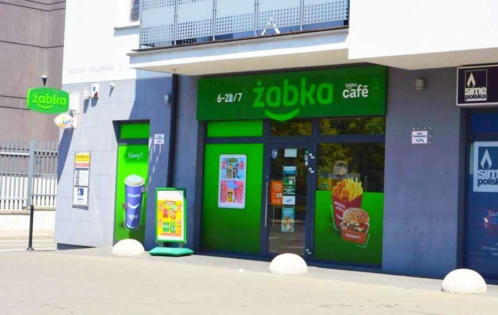 SKLEP ŻABKA 93m2 WYNAJĘTY OD 2017r Centrum miasta powiatowego, Gotowy biznes, blisko szkoła i dworzec