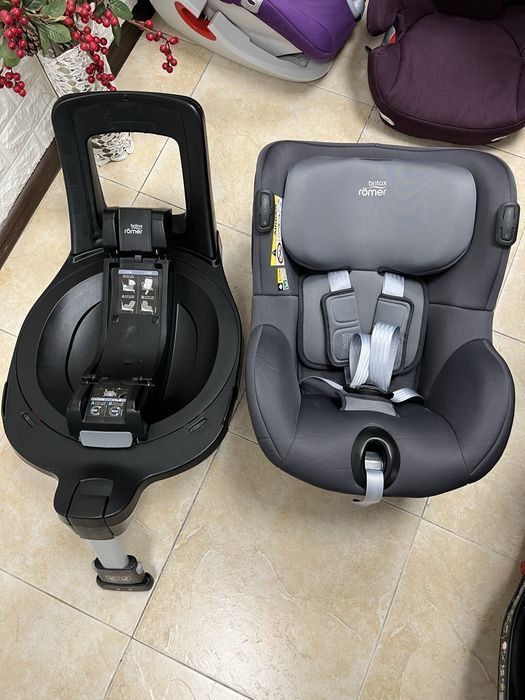Автокрісло Britax Römer DUALFIX iSENSE Група 0+/1 (0-18 кг) бу