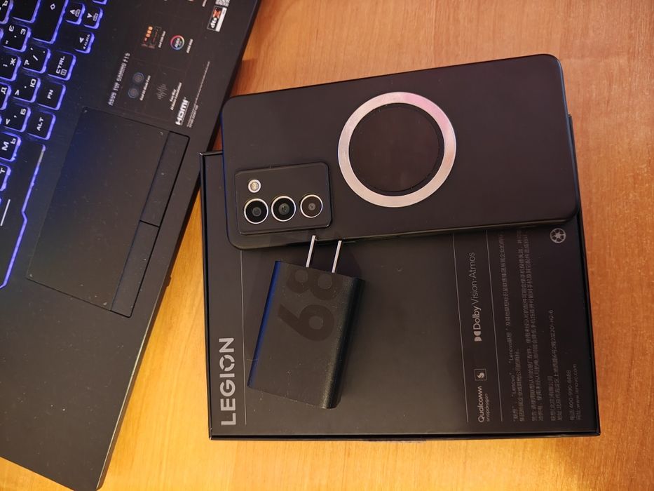 Ігровий смартфон Legion Y70 snapdragon