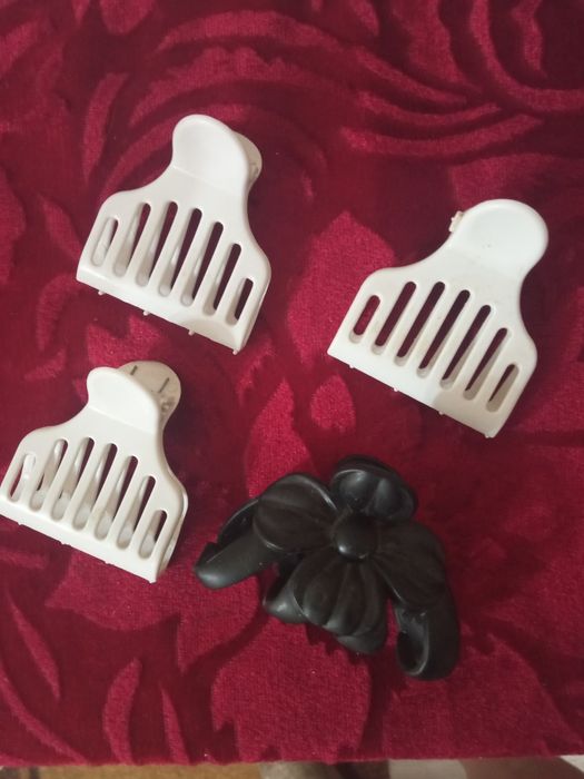 Крабики для волос. Плойка для волос. Бант