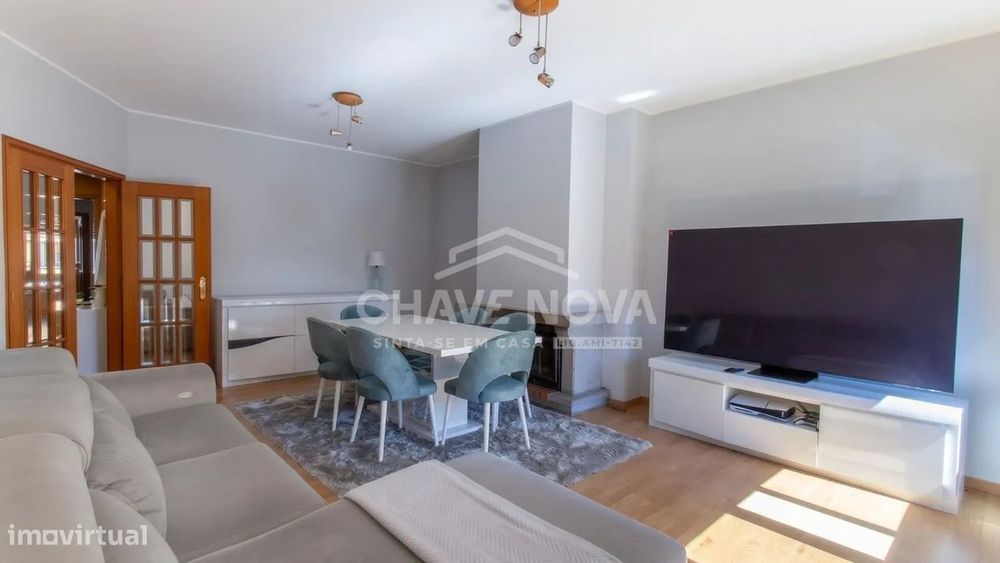Apartamento T3 à venda no Condomínio Parque dos Duques