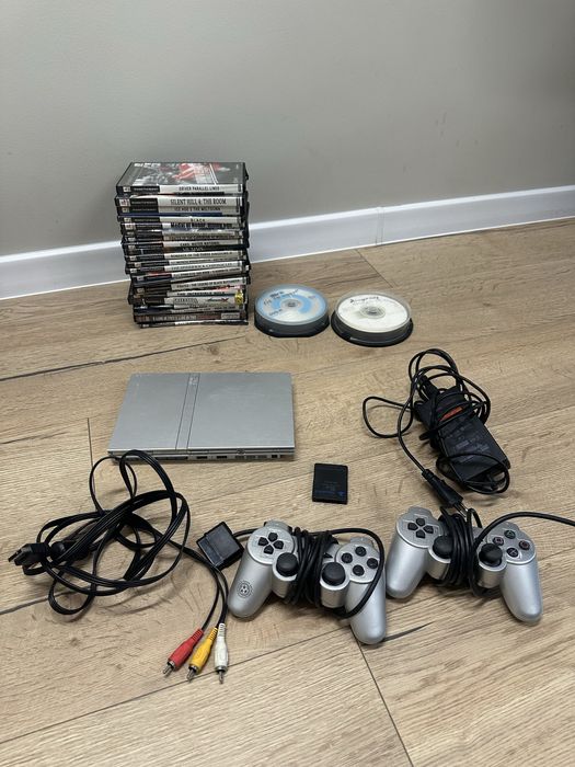 Sony PlayStation 2 slim 7000 диски 2 джостики