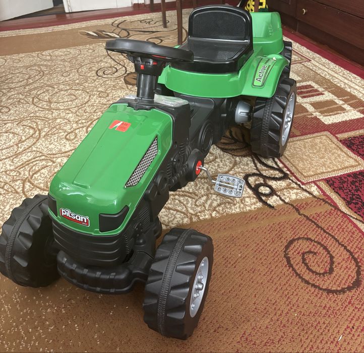 Трактор дитячий з причепом на педалях ( 3-6р)