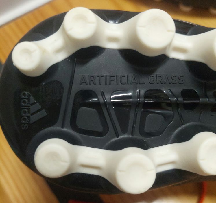 Chuteiras Adidas tam.46