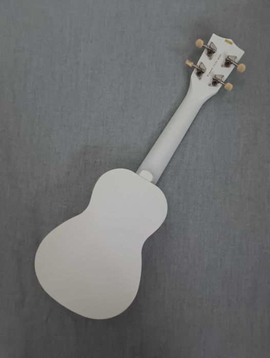 Ukulele sopranowe Kala Makala Shark białe