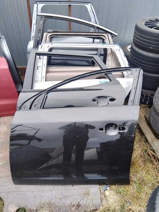 Volvo V60 I S60 II 2010- drzwi przednie lewe lewy przód