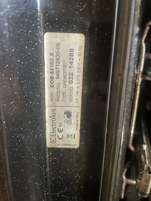 Вбудована духова шафа Electrolux EOB 5102 X — повністю робоча
