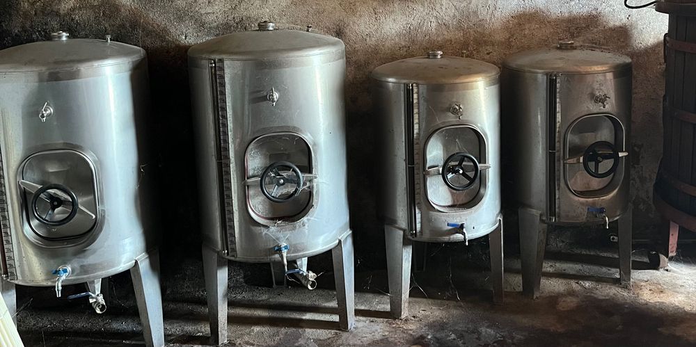 Cubas inox para vinho