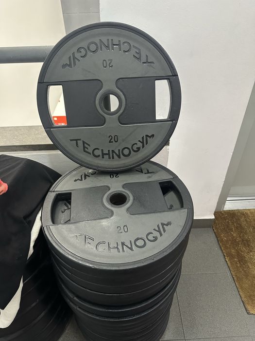 Discos Olimpicos Technogym447402731027179521
