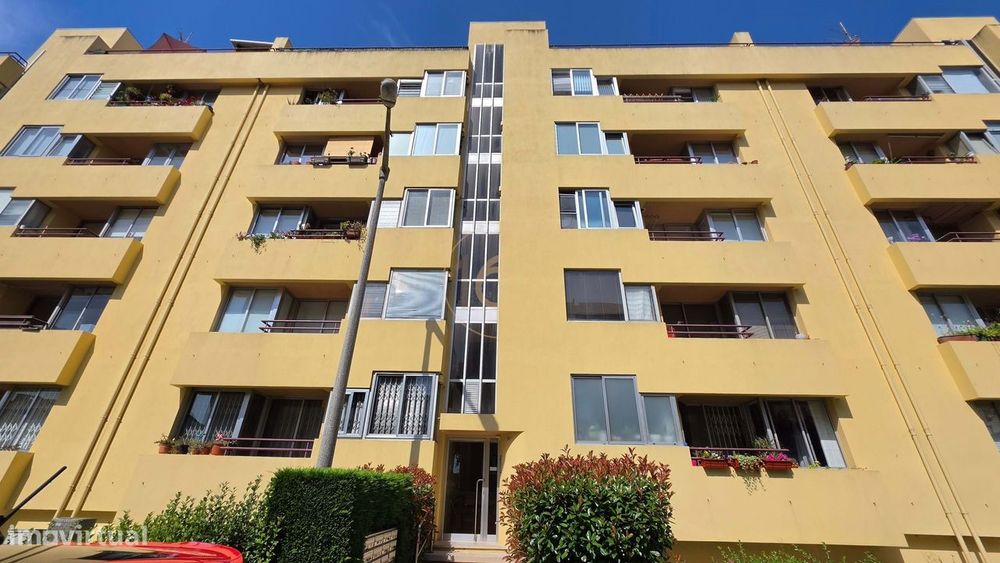 Apartamento T2 com Terraço