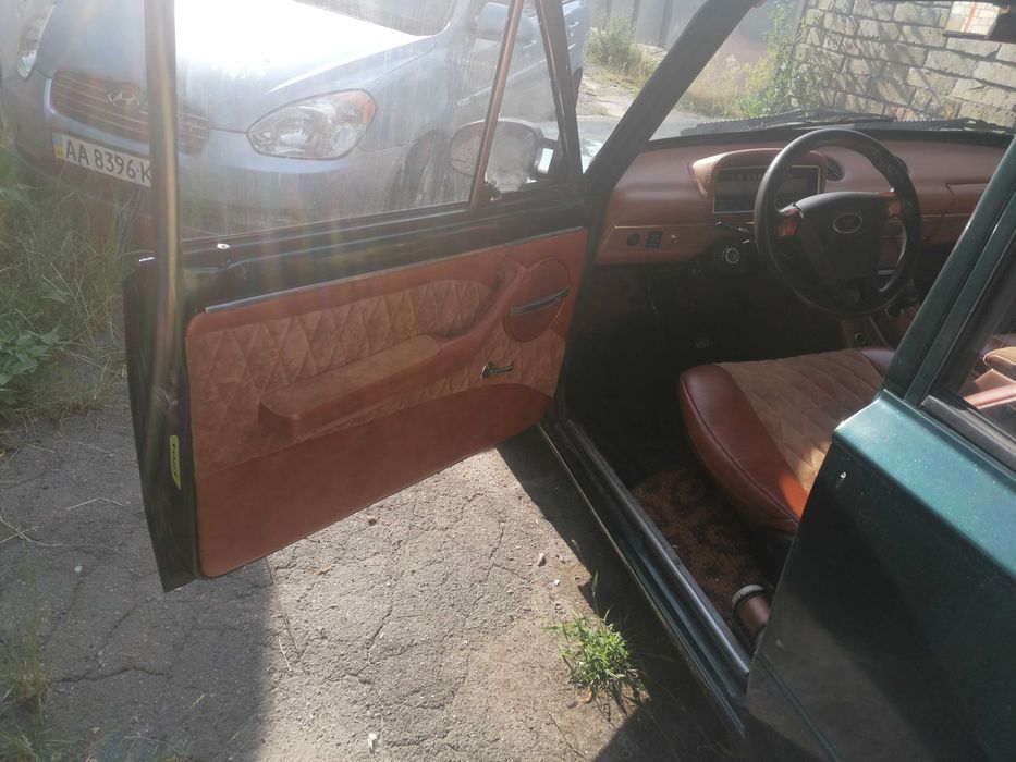 Продаж автомобілів