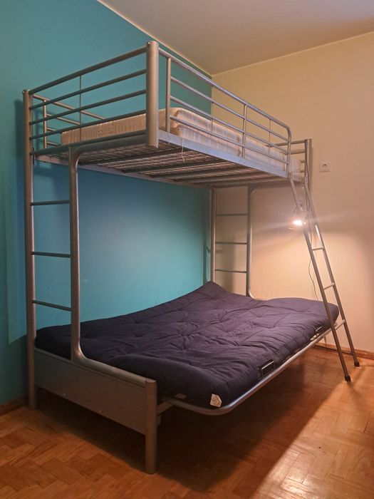 Beliche com sofá  e cama
