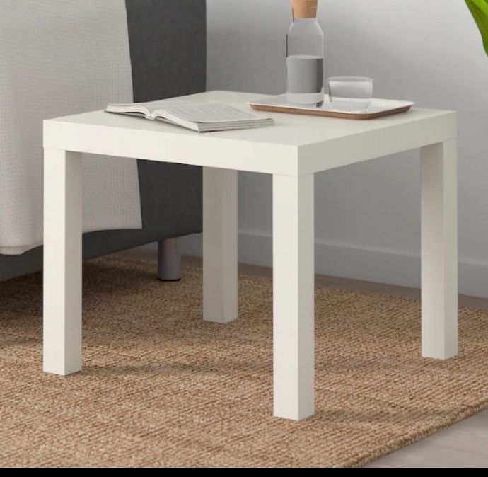 Mesa quadrada do Ikea otimo estado