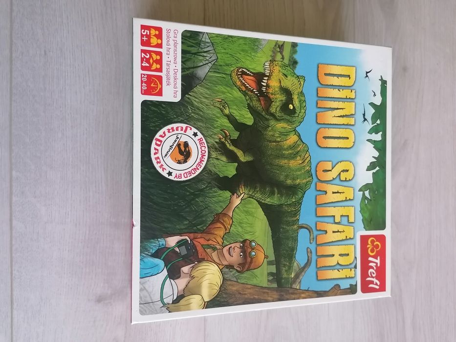 Gra planszowa firmy Trefl Dino Safari
