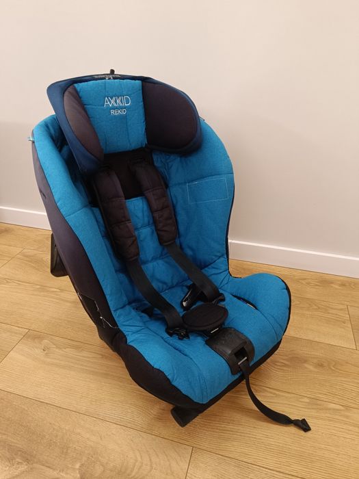 Fotelik Axkid RWF do 125cm wzrostu ISOFIX
