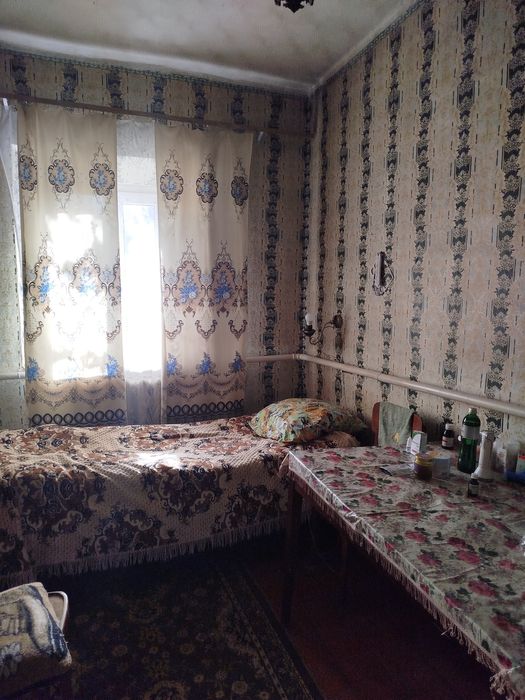 Продам будинок в центрі смт Криве Озеро