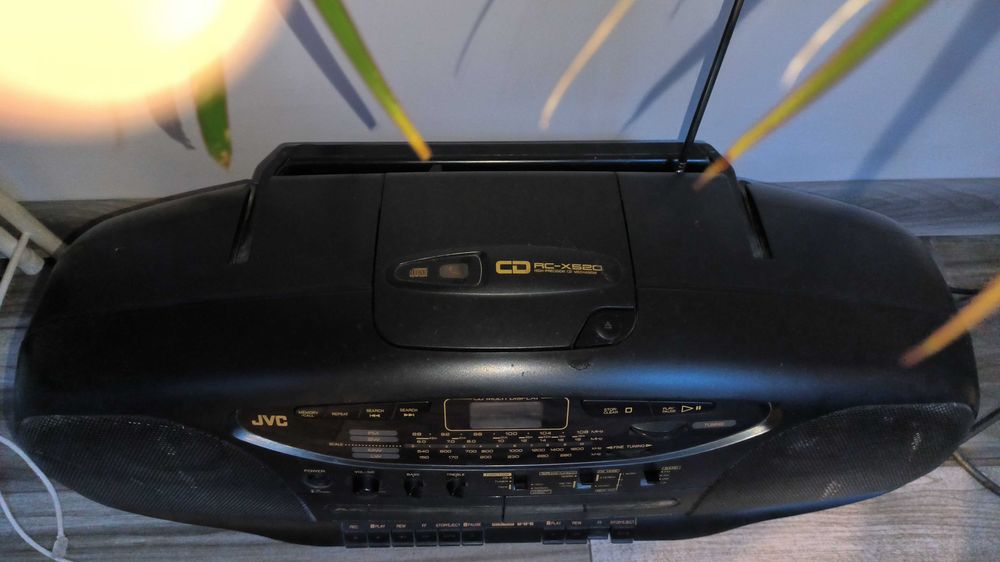 radiomagnetofon JVC sprawny